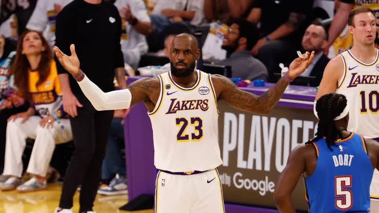 Warriors not among teams in LeBron James' free-agency hierarchy, per Shams