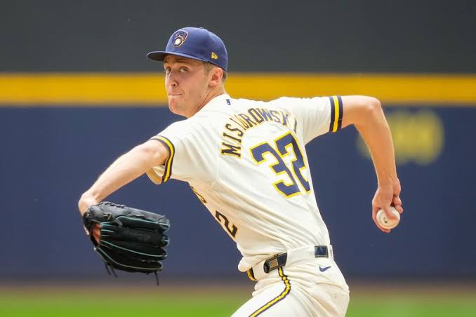 Brewers pitcher hits 100 mph on 57 pitches to set record