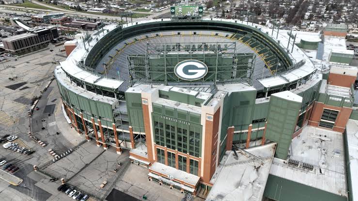 CEO Ed Policy says Packers won’t be selling the naming rights to Lambeau Field