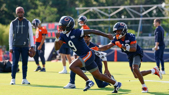 Jahdae Walker reacts to Bears WR Luther Burden's injury