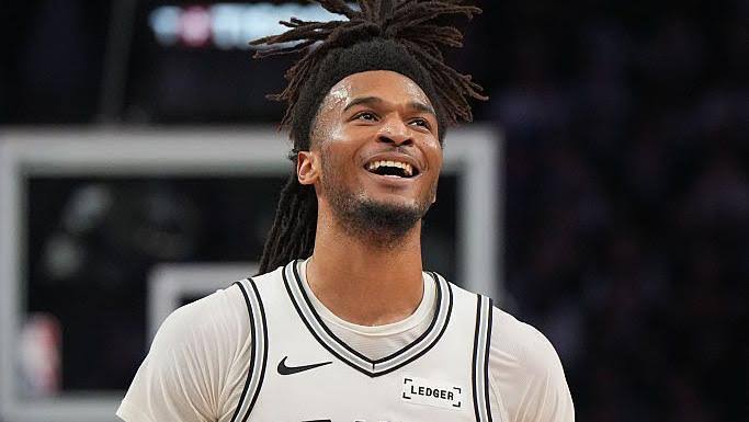 NBA play-offs: San Antonio Spurs beat Minnesota Timberwolves to reach Western Conference finals