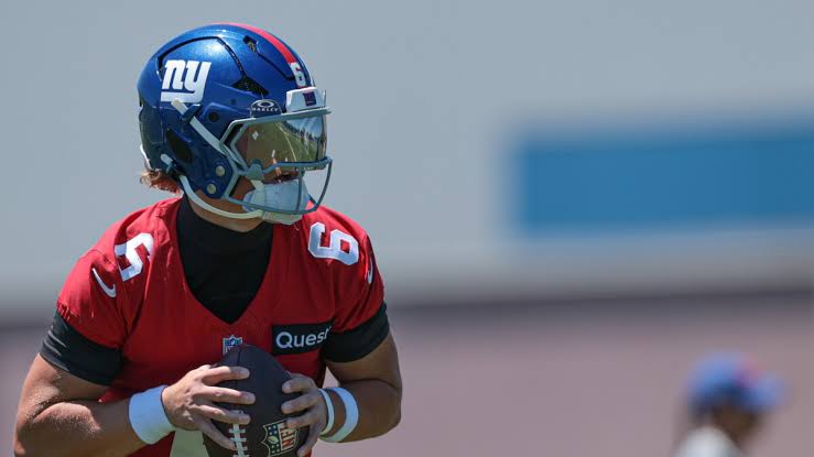 Jaxson Dart scored rushing TD in red-zone drill, threw ball at Greg Newsome’s helmet