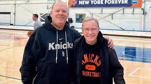 Knicks president Leon Rose's father, Zev, enjoys success of son's team
