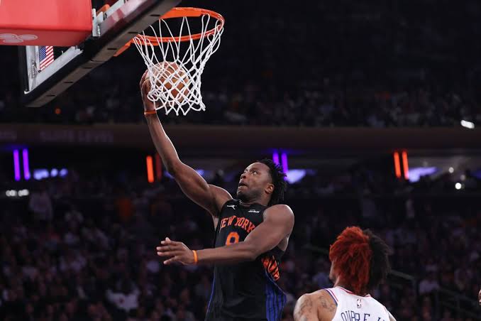 Knicks’ OG Anunoby diagnosed with hamstring strain, is questionable for Game 3: Sources - The Athletic