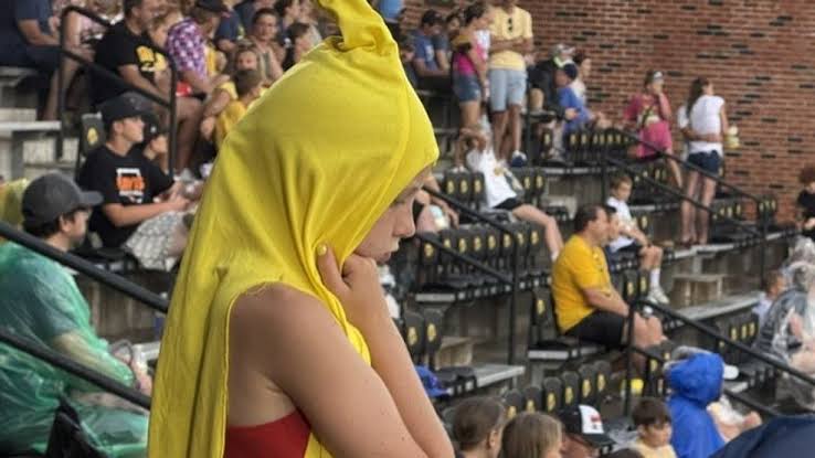 Storm puts a pause to Savannah Bananas game at Kinnick Stadium