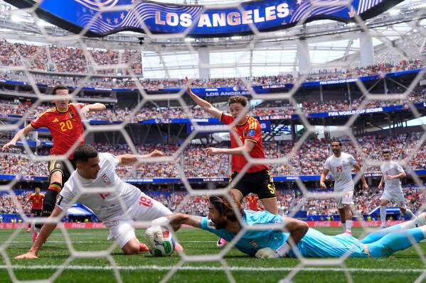US eases restriction on Iran’s World Cup team, allowing travel 2 days before next match