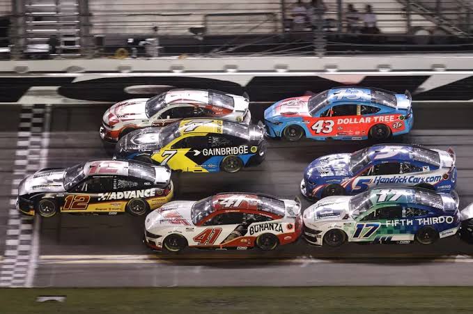 Why less horsepower is actually better for NASCAR at superspeedways