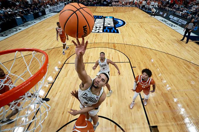 Recap: March Madness Sweet Sixteen, Day 1 | Arizona, Illinois, Purdue, Iowa advance