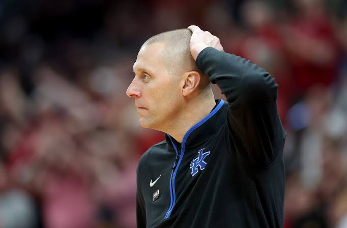 Kentucky’s transfer portal struggles put more heat on Mark Pope, and he deserves it