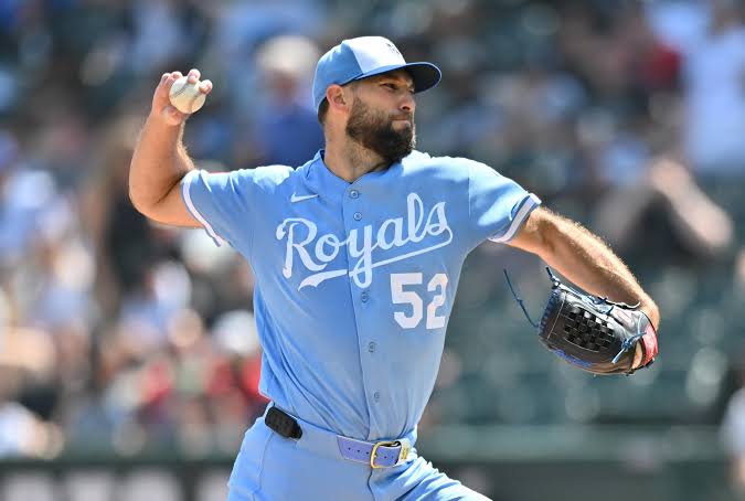 In a comedy of errors, the Royals lose again to the White Sox