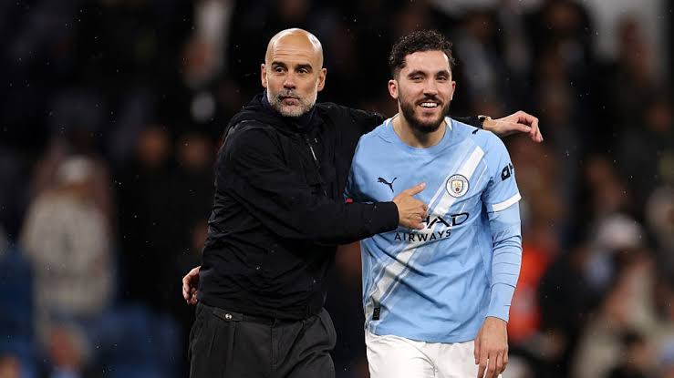 Man City beat Palace to close gap with Arsenal to 2, with two games to play