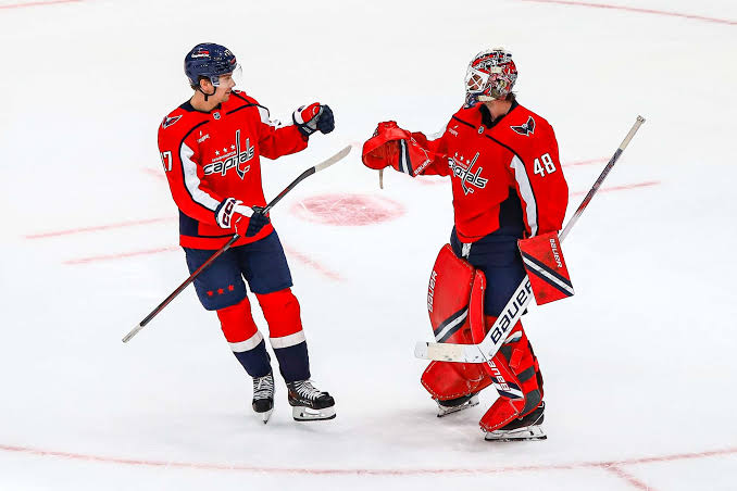 Dylan Strome scores game-deciding shootout goal after getting ‘a little tip’ from Logan Thompson on Adin Hill: ‘Credit to LT’