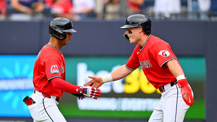 Guards face Twins' All-Star ace ... and hit season-high 7 homers in rout