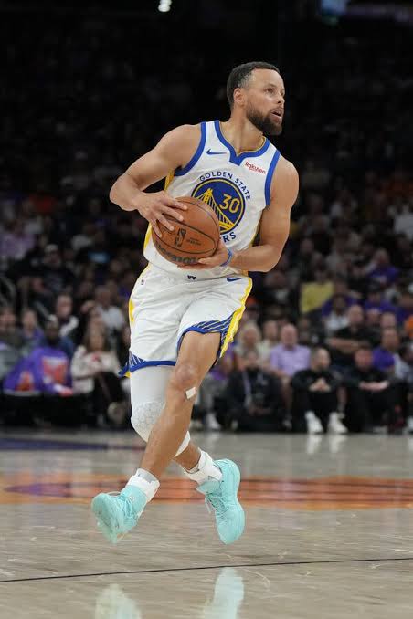 Stephen Curry and Li-Ning: What to Know About N.B.A. Star’s Deal With Chinese Sneaker Company