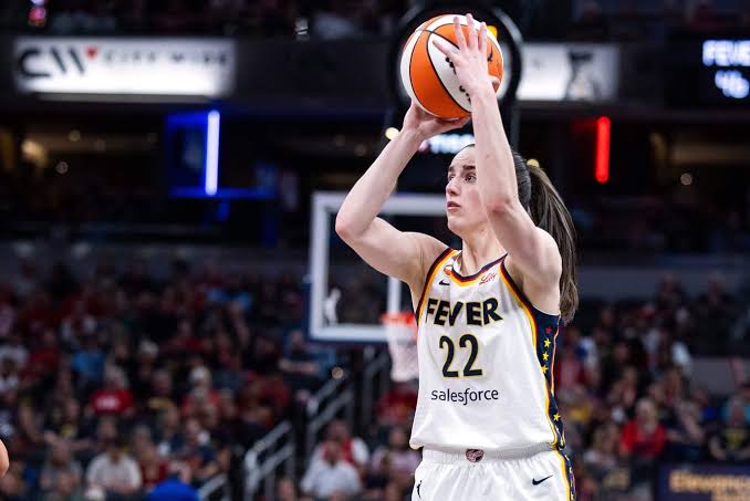 Caitlin Clark assessed seventh technical — one shy of suspension — in win over Sun