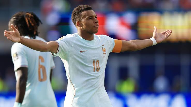 Kylian Mbappe produces a copy & paste performance as his World Cup battle with Lionel Messi continues to produce magic