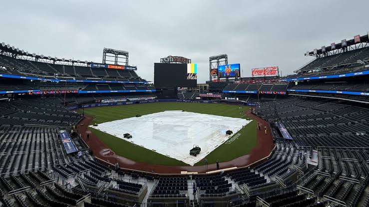 Start of Thursday's Mets-Marlins game delayed due threat of inclement weather