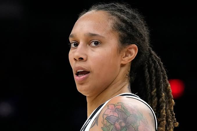 Brittney Griner to sign with Connecticut Sun