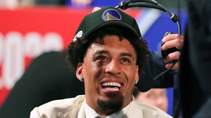 Steph Curry jokes with Yaxel Lendeborg about how new teammate 'used to hate' him