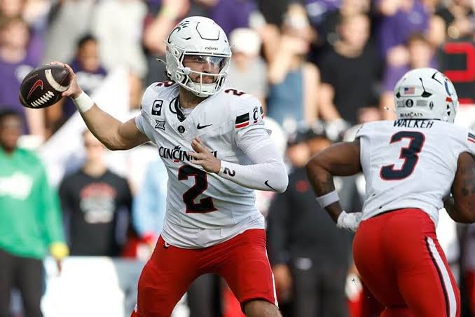 Cincinnati coach says Texas Tech talked to Brendan Sorsby during season; agent denies claim - The Athletic