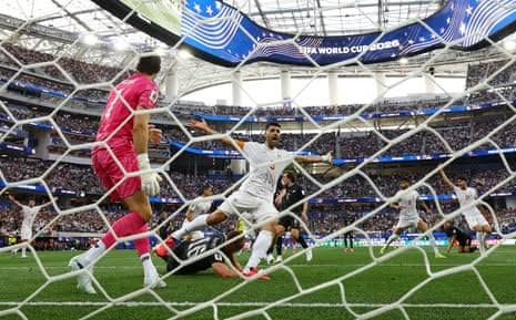 (1) Iran v New Zealand: World Cup 2026 – live