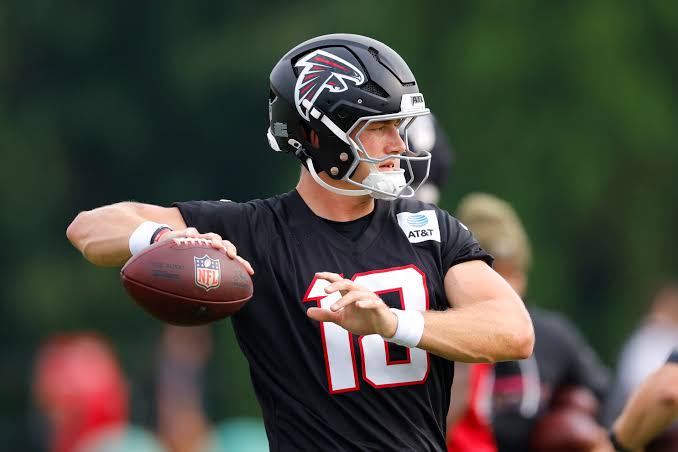 Undrafted rookie QB Jack Strand working with Falcons’ first-team offense
