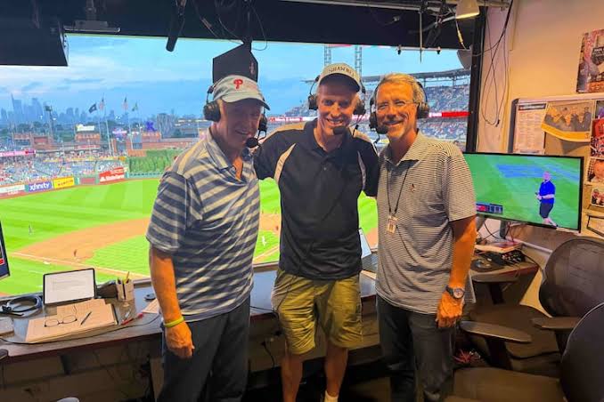 Lewis Kalb never became a professional announcer. But during Wednesday’s Phillies game, he had his ‘moment.’