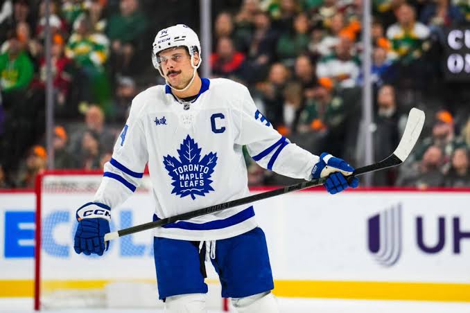 Trade Notes: Larkin, Matthews, Werenski