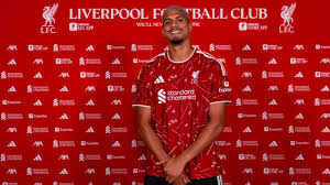 Why have Liverpool signed Barcelona captain Ronald Araújo, and what will he bring?