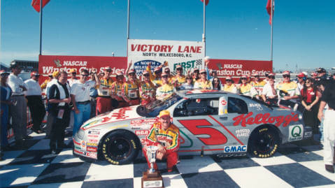 Terry Labonte, Jeff Gordon sweep 1996 NASCAR Cup Series races at North Wilkesboro