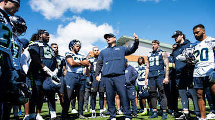 The 'Kinda' New Offense, Injury Updates & Other Takeaways From Day 2 Of Seahawks Minicamp