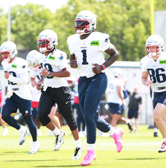 Sunday Patriots Notes: A.J. Brown looking to earn role in wide receiver room