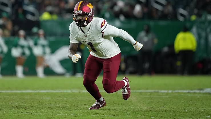 Deebo Samuel Reacts to 49ers Reunion in IG Photos After Signing Contract in NFL Free Agency