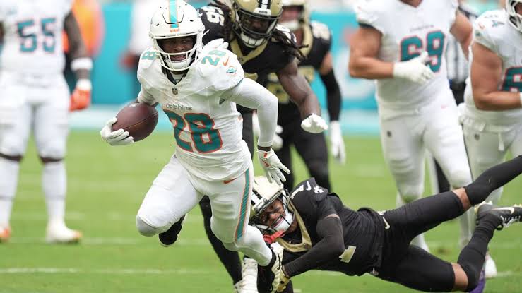 Source: Dolphins, De'Von Achane reach 4-year, $64M extension