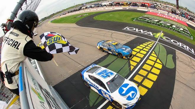 Ty Gibbs holds off Christopher Bell, vaults to second in NASCAR Cup points with Iowa win
