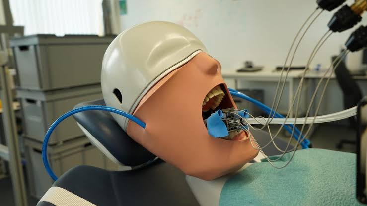 New Dental Robot Attaches to Patient's Teeth for Drilling