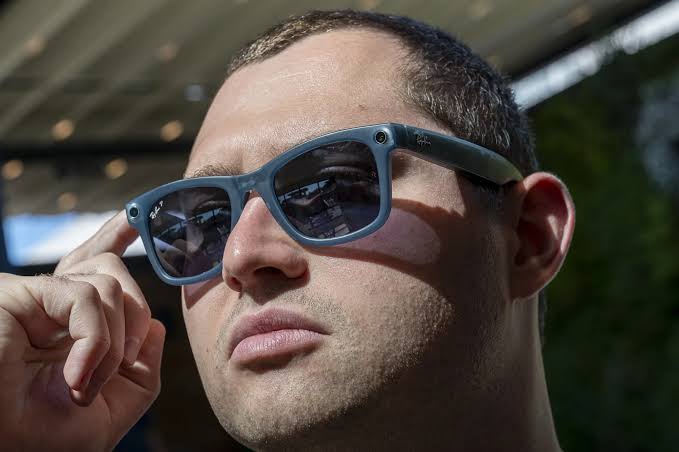 Apple AI Glasses Will Rival Meta’s With Several Styles, Oval Cameras