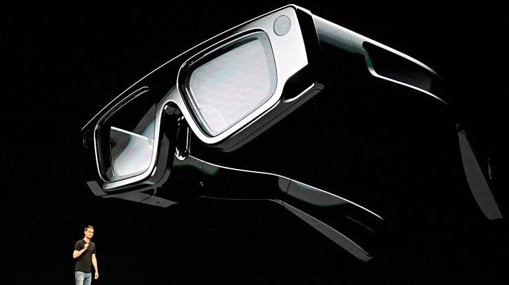 Snap stock falls as Specs augmented reality glasses draw mixed reactions