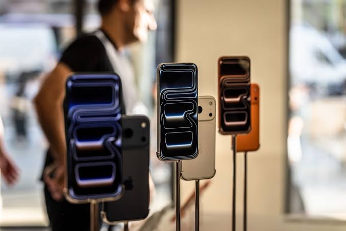Google and Apple are clashing with the EU over the future of AI assistants