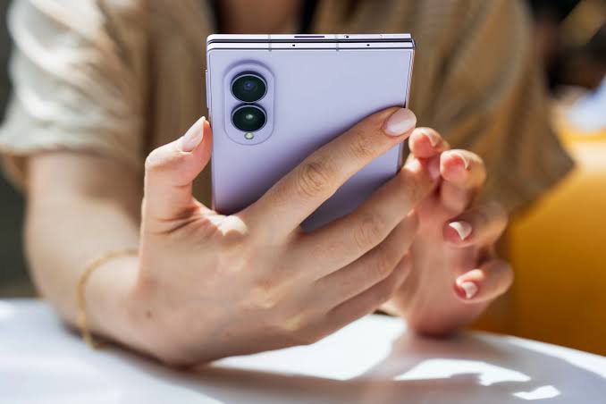 Samsung Pre-Orders for Latest Foldables Jump 30% From Last Year