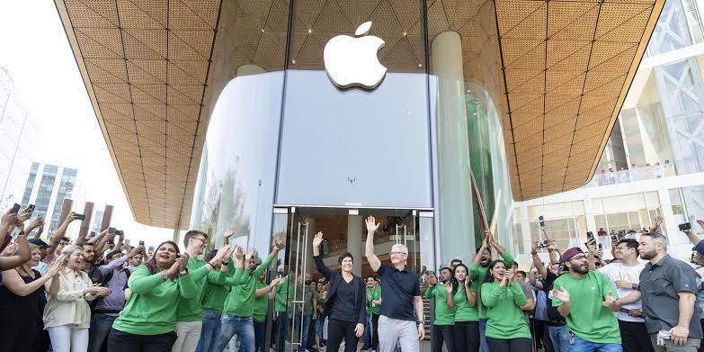 Next year to be Apple’s ‘biggest product year’ ever, here’s what’s coming