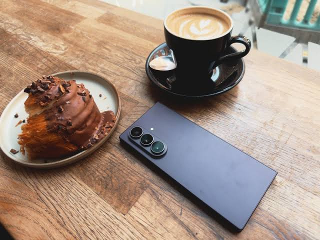 Me, London and the Galaxy Z Fold 8 Ultra: A Day of Discoveries