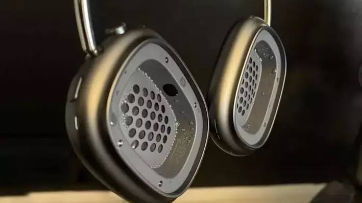 AirPods Max Condensation Lawsuit Largely Dismissed by NY Judge