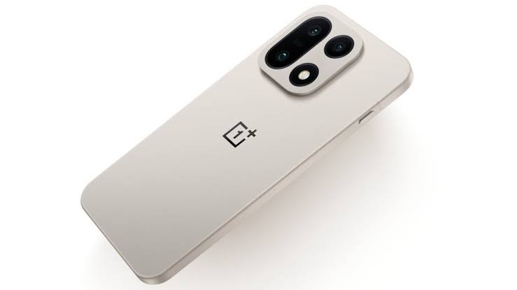 Instead of replacing or repairing damaged phones, OnePlus gives customers worthless vouchers