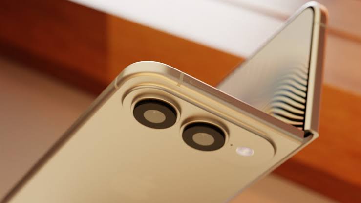 iPhone Fold battery now rumored to have less capacity than expected