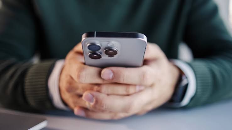 This Overlooked iPhone Setting Is Alarming People. Here's What Security Experts Want You To Do.