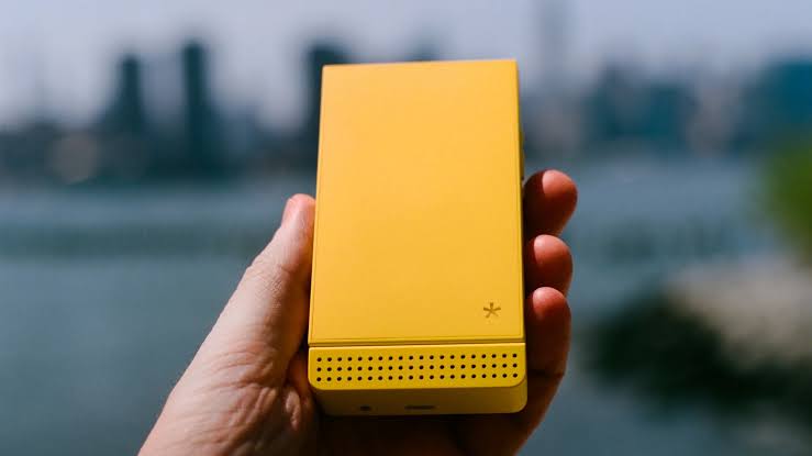 Light’s new flip phone is stylish, dumb, and perfect for our screen-addled brains