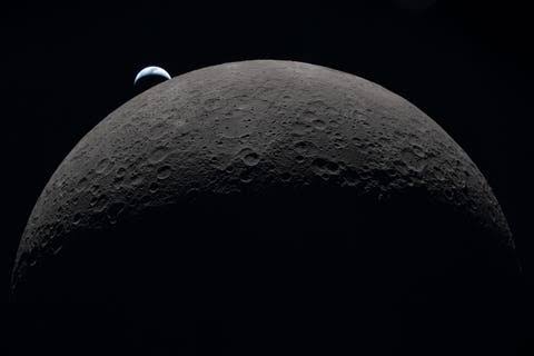 Artemis II Just Dropped Stunning Wallpapers For Your Phone Or PC