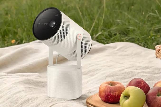 Samsung’s brighter Freestyle Plus projector is now available.