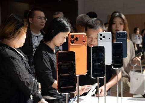How Apple Can Increase iPhone 18 Prices And Boost iPhone 18 Pro Sales
